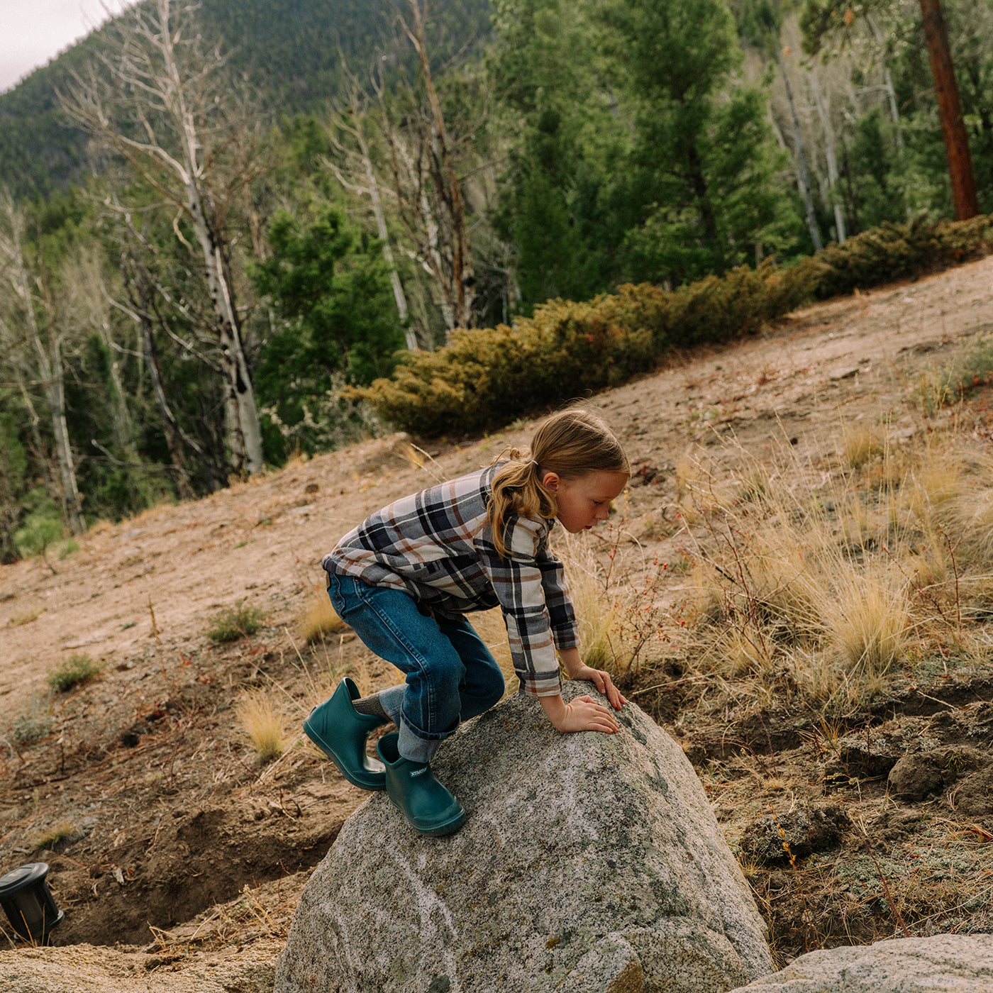 Transformative Teal TUFS Kids' Ankle Deck Boot Alternate 2.