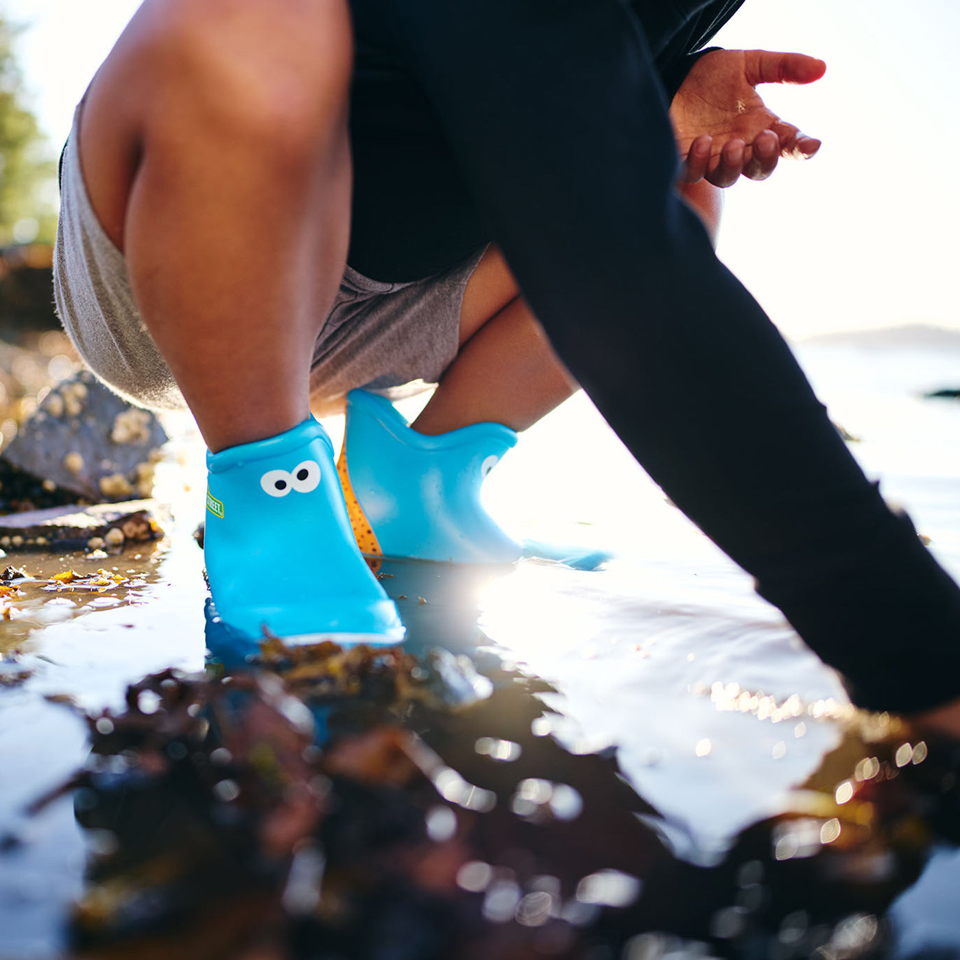 Cookie Monster Blue Sesame Street TUFS Kids' Ankle Deck Boot Alternate 2.