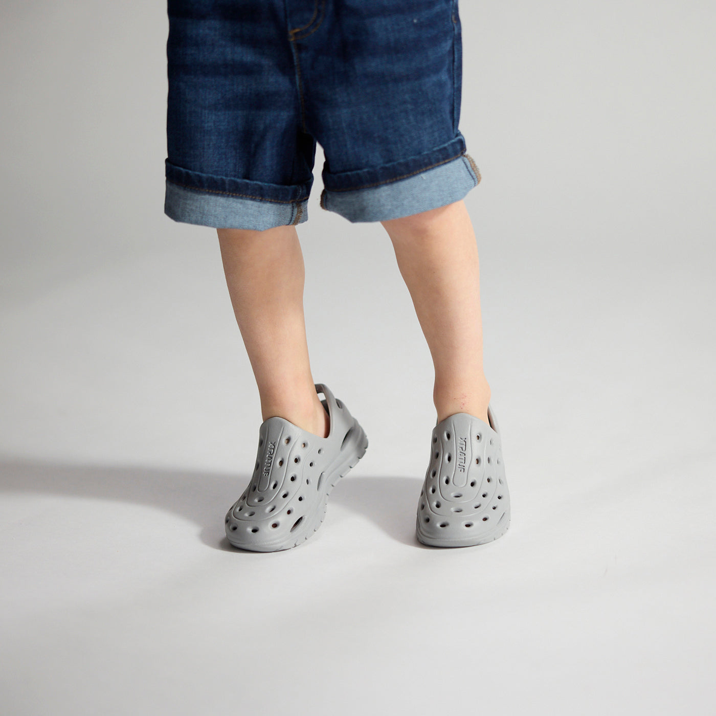 Ultimate Grey Kids' Riptide Sandal Main View.