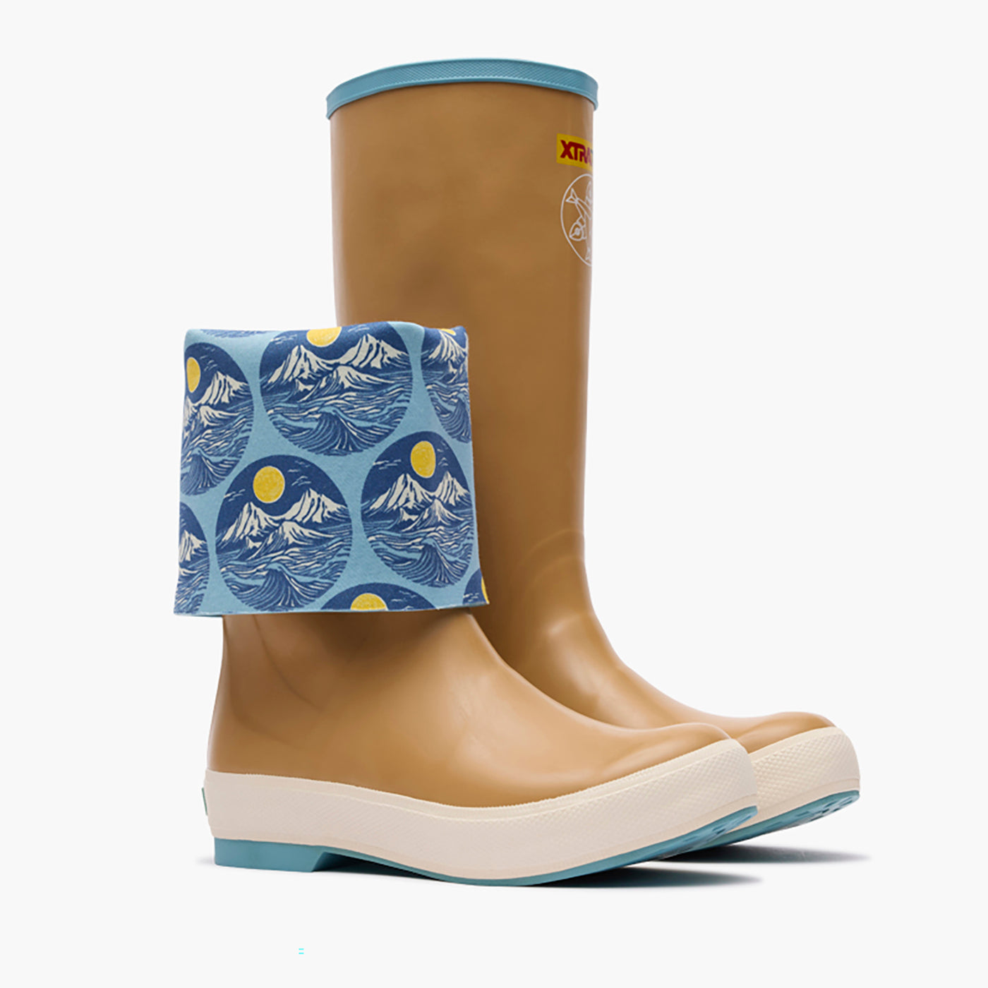 Legacy Sahara Mountain Women's Salmon Sisters 15" Legacy Boot Main View.