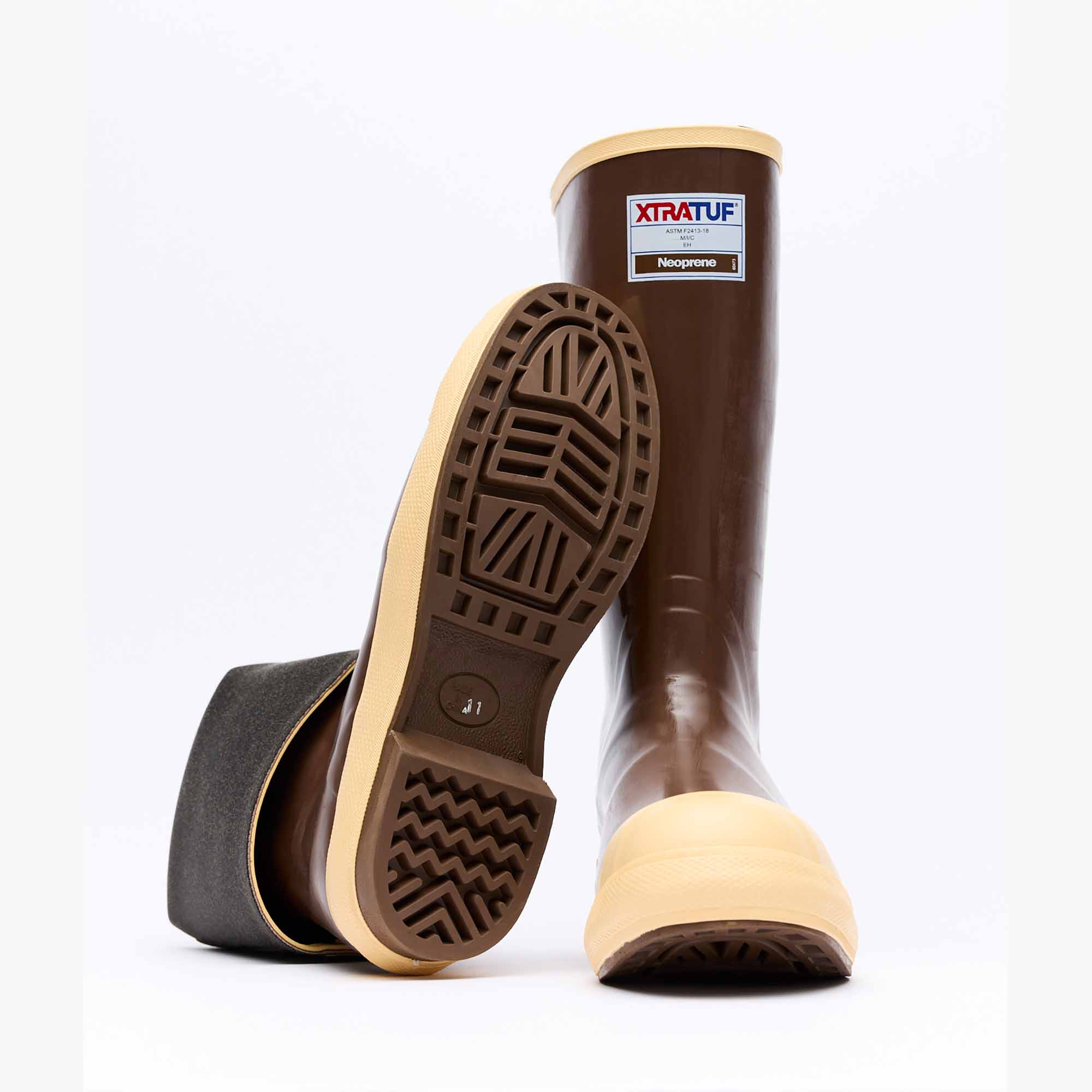 Gray Men's 15" Steel Toe Legacy Boot Outsole.