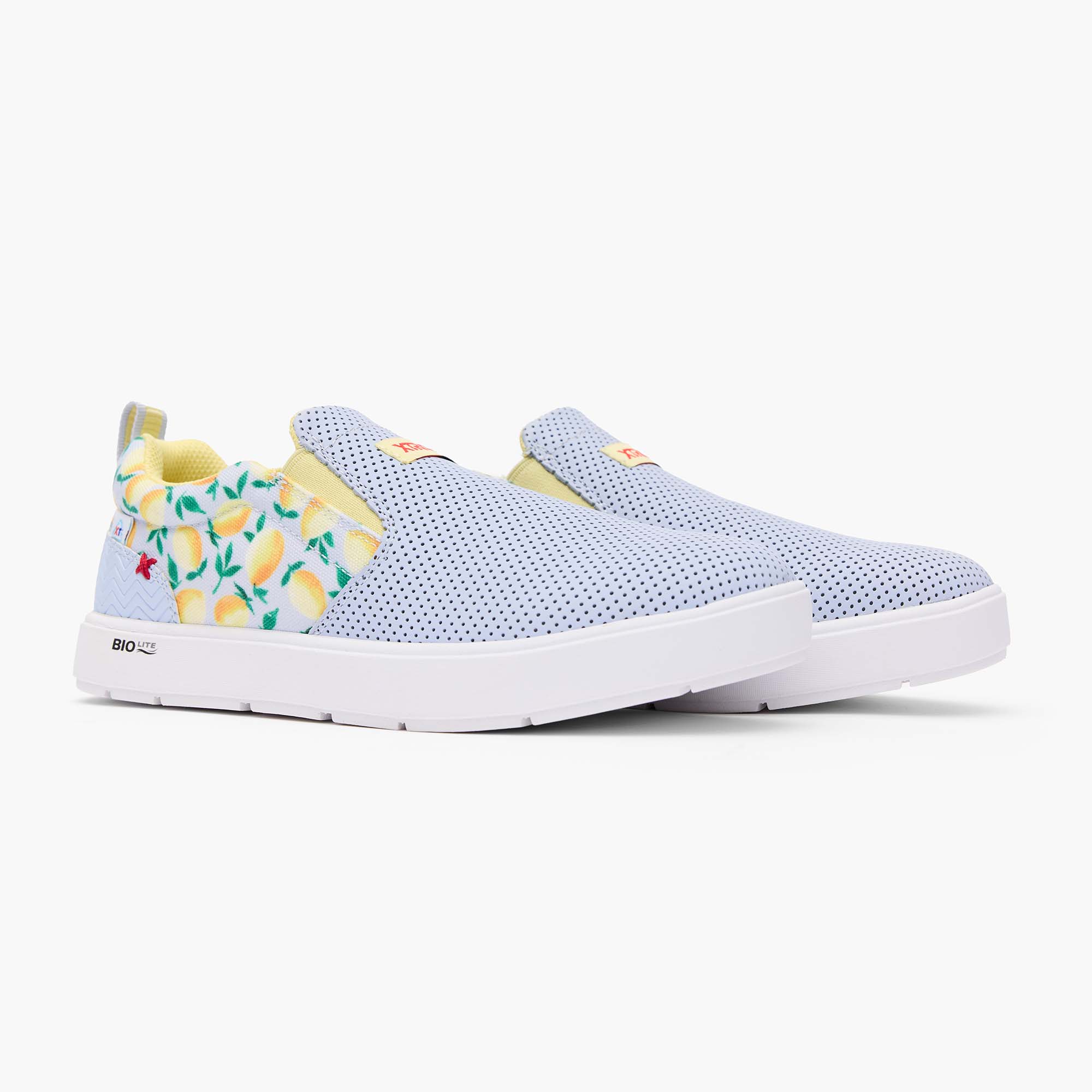 Periwinkle Lemon Women's Sharkbyte 2.0 ECO Deck Shoe On-Foot View.